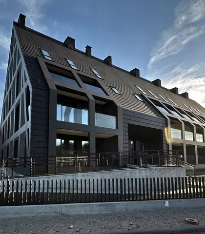 zabudowa termiczna poddasza hotelu 